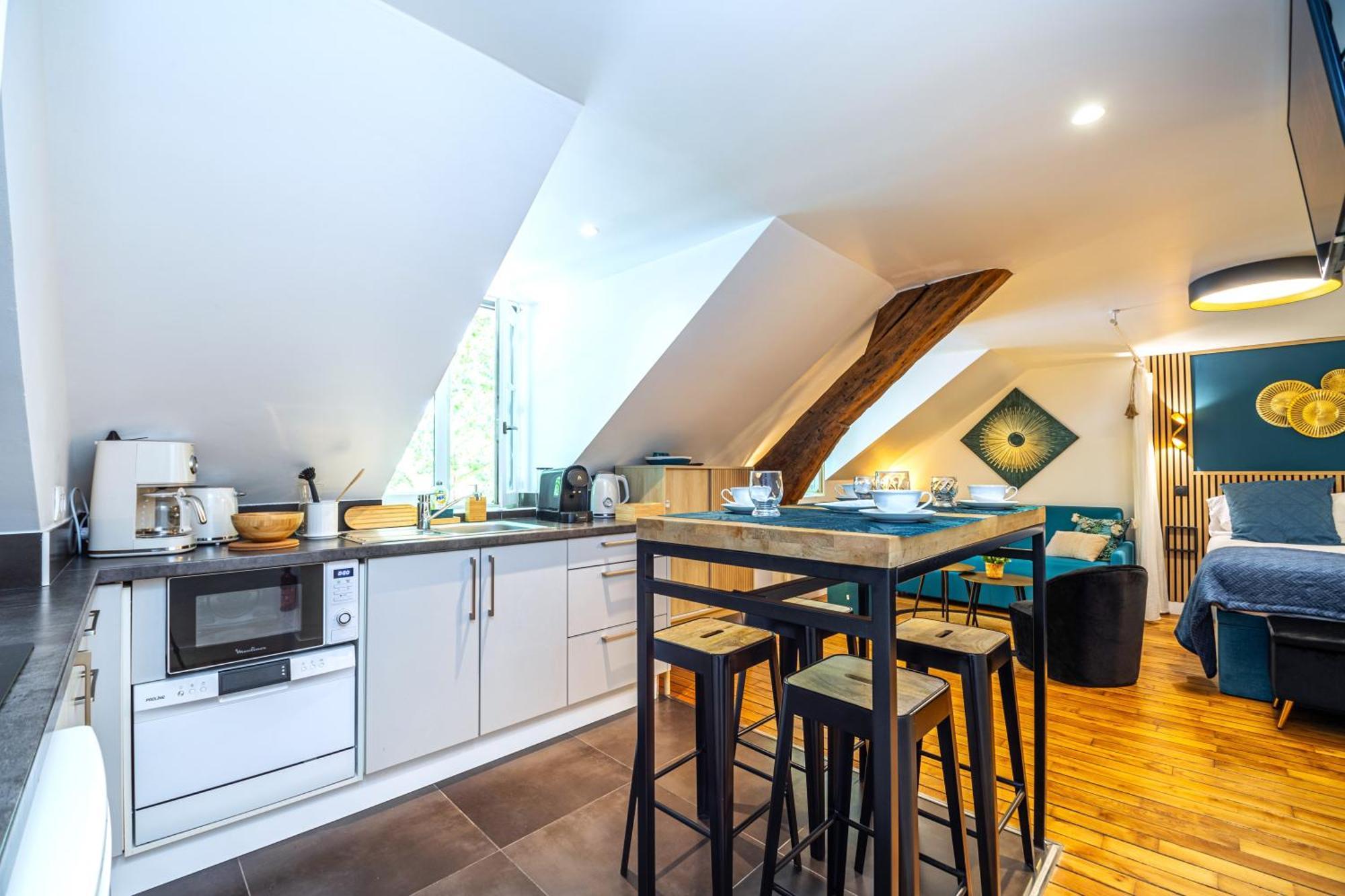 Apartment La Taniere Du Roi - - A 10 Min Du Chateau Et De La Gare *